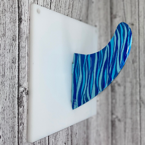 Single Acrylic Fin Hanger